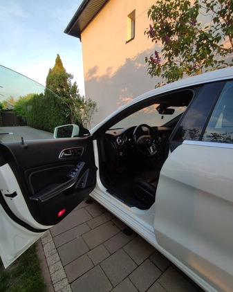 Mercedes-Benz CLA cena 79000 przebieg: 120000, rok produkcji 2014 z Czarnków małe 106